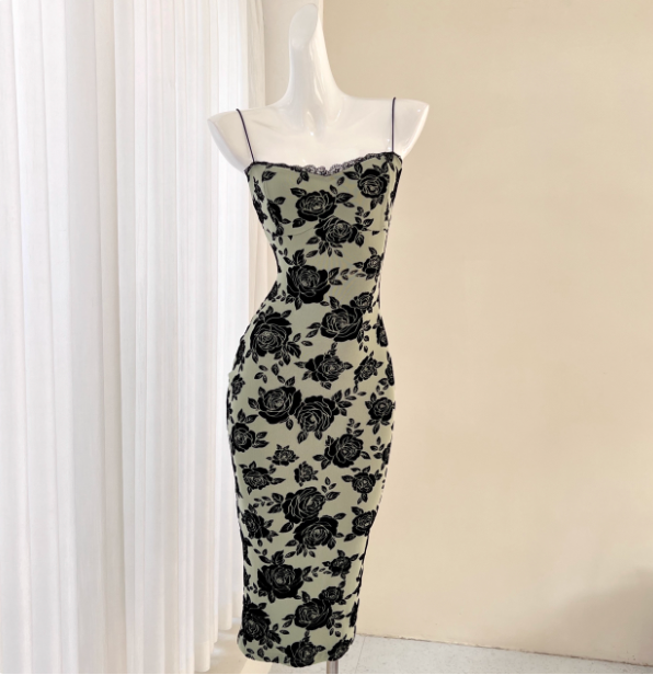 Vintage Dark Green Base Black Rose Printed Slim-fit Spaghetti Strap Satin Prom Dress Evening Dress P4494