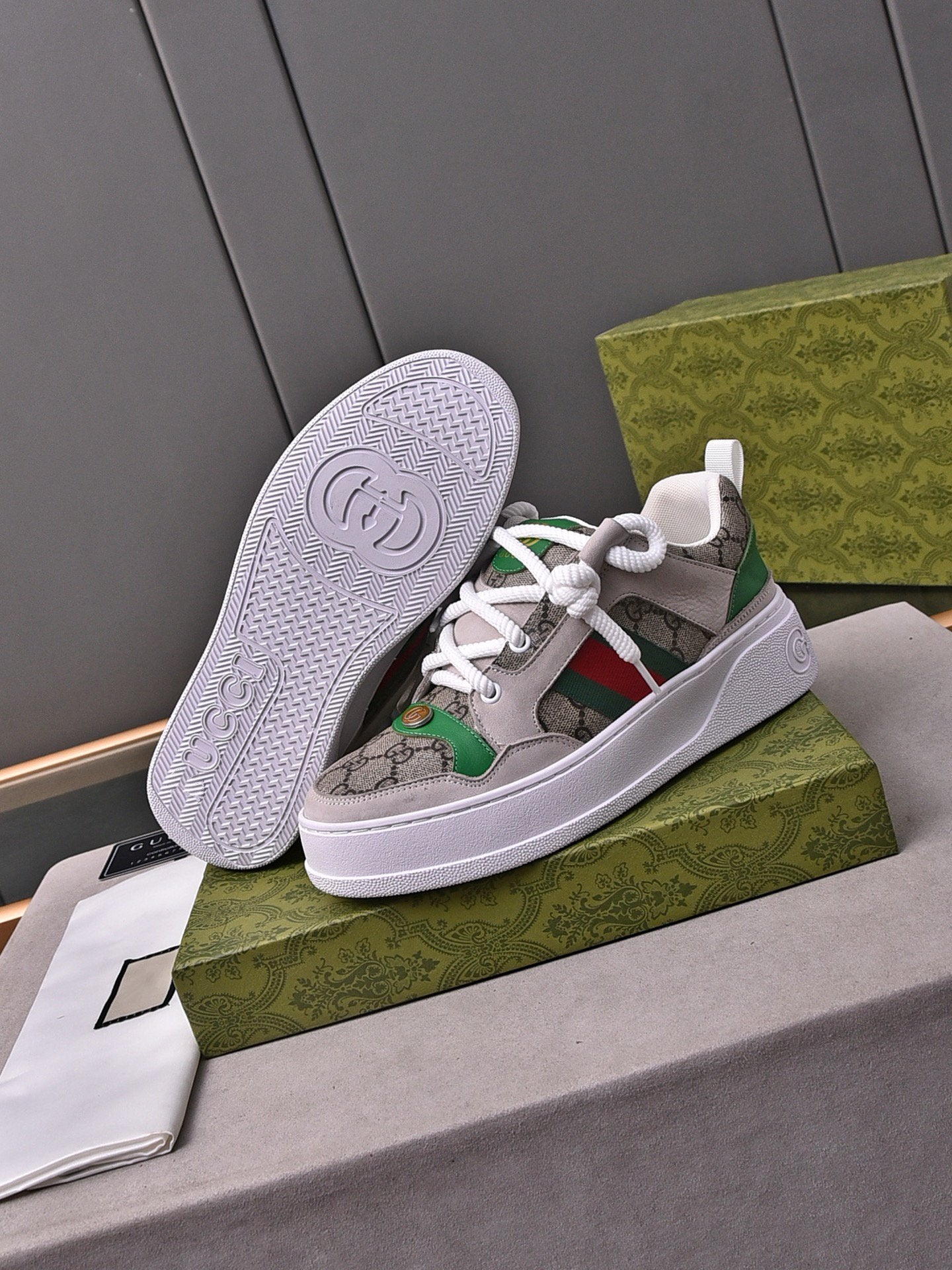 GG SNEAKERS SCREENER GREY LEATHER