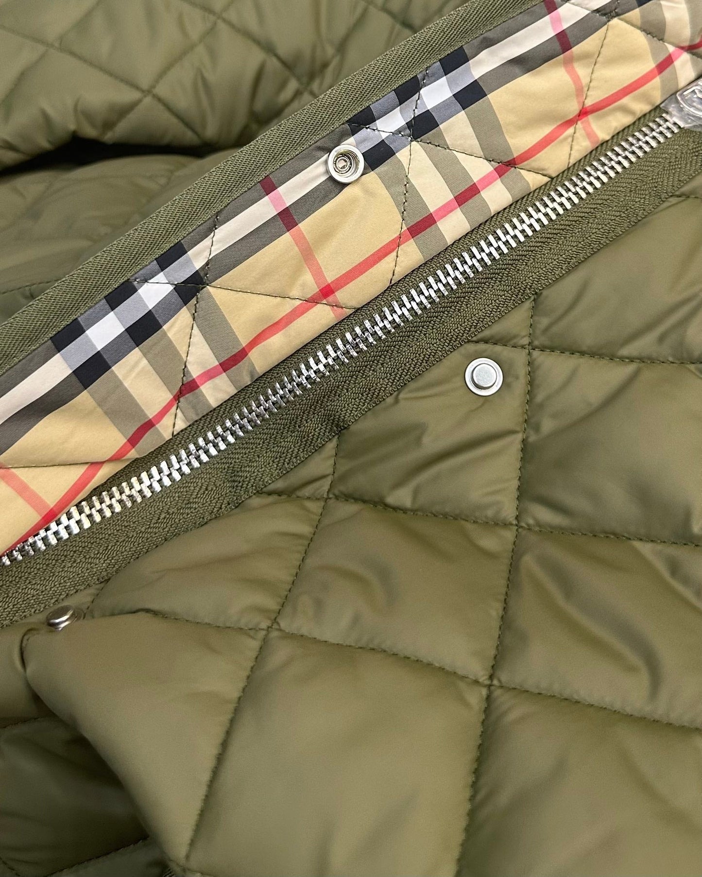Burberry 25 Quilted Hooded Long Coat Green Polyester Cotton