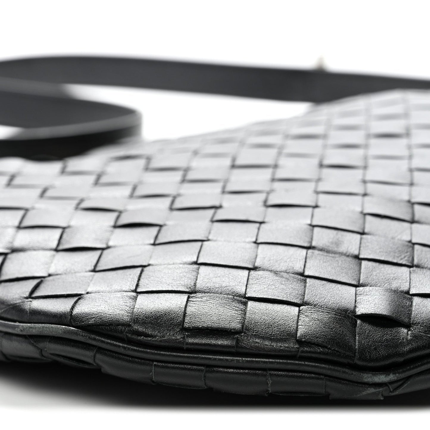 Calfskin Intrecciato Virgule Black