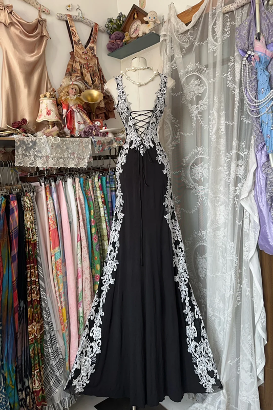 Black suspender waist slim sexy white lace maxi ball gown R6130