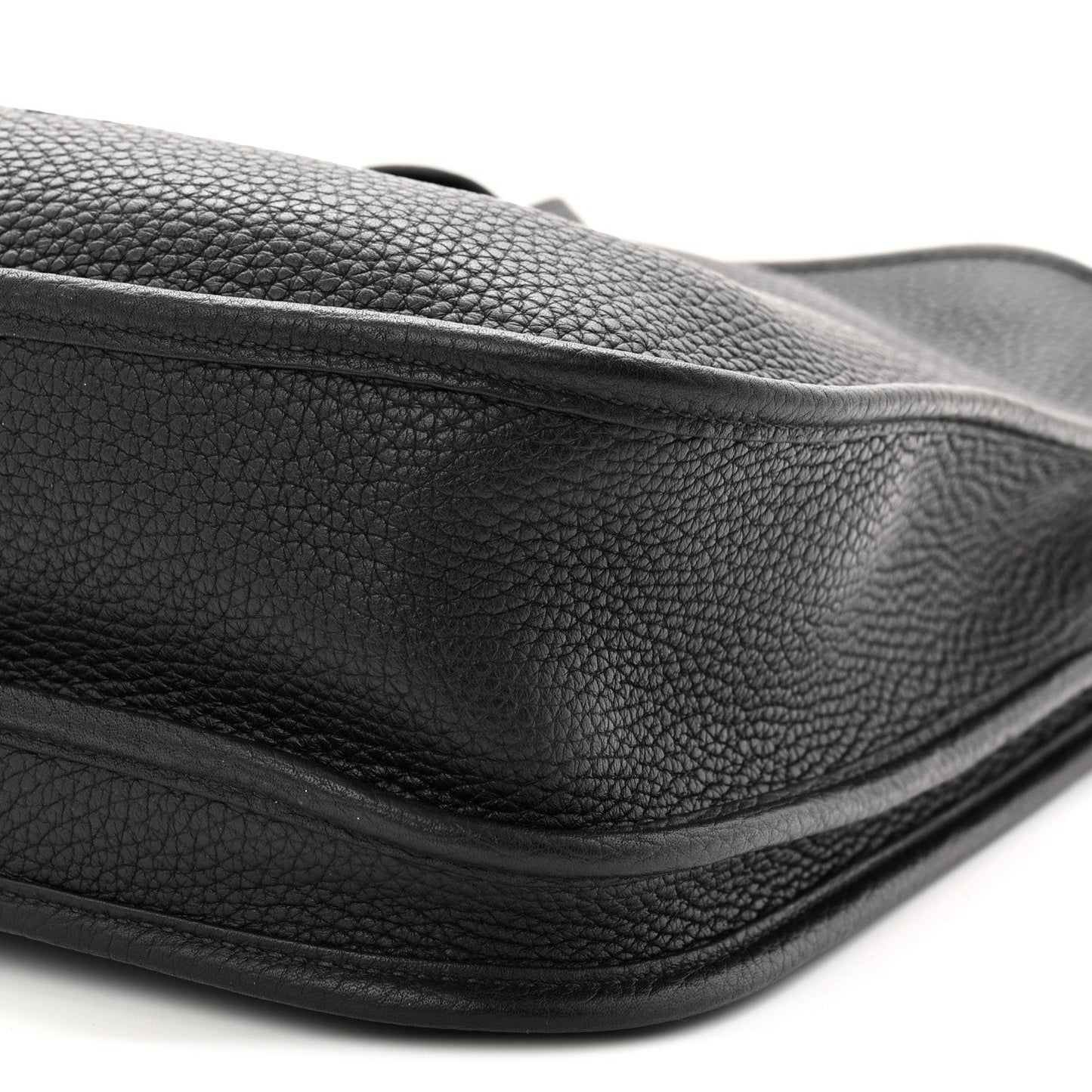 Taurillon Clemence Evelyne III PM Black
