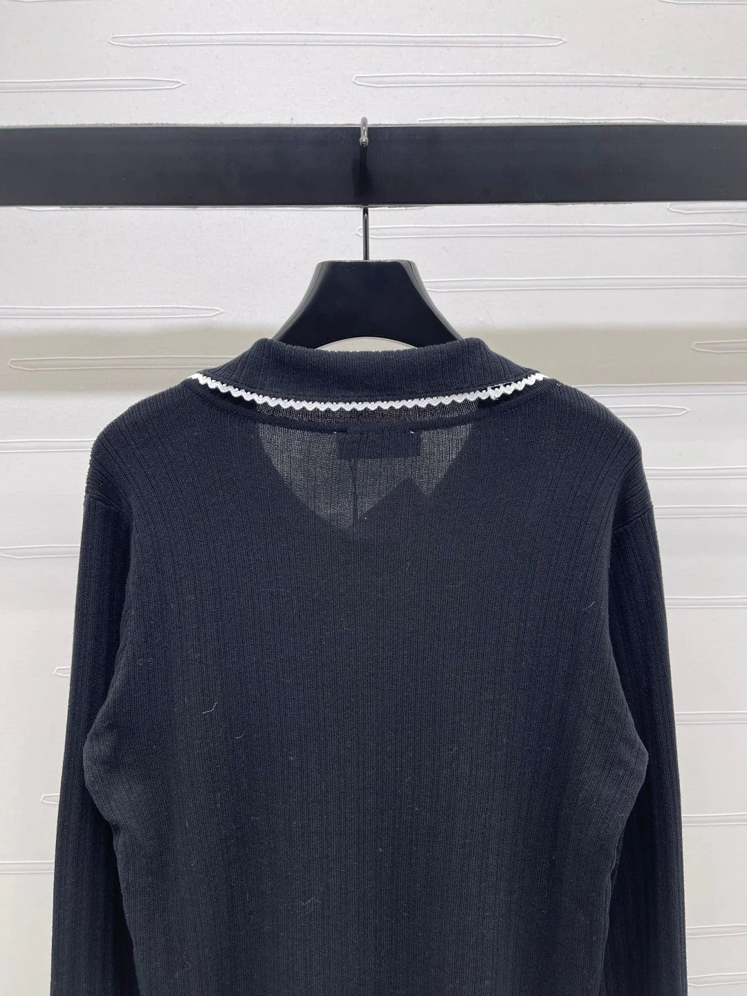 MIUMIU CARDIGAN STYLE 609