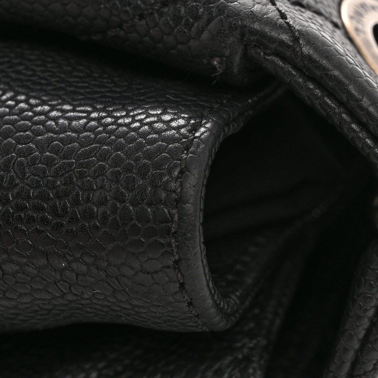 Caviar Quilted Medium Simply CC Flap Black