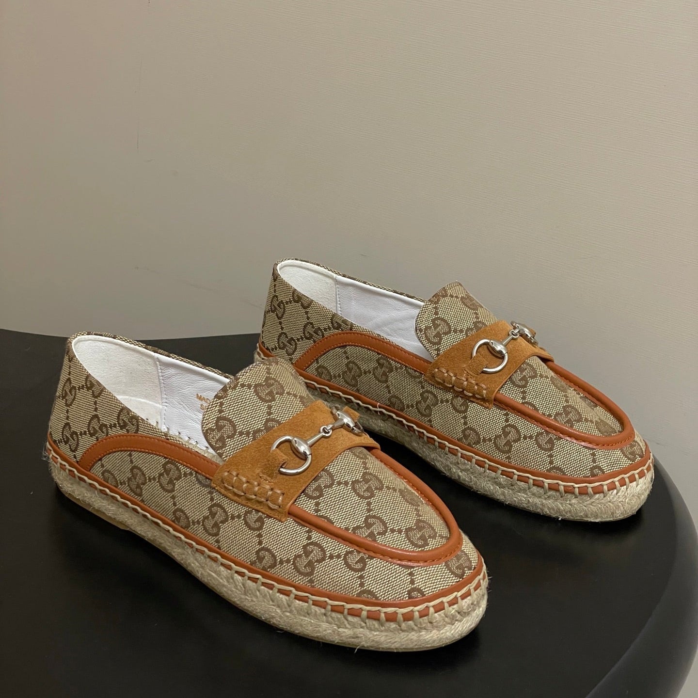 GG 26ss Slip-on Loafers Camel Beige Denim 593496