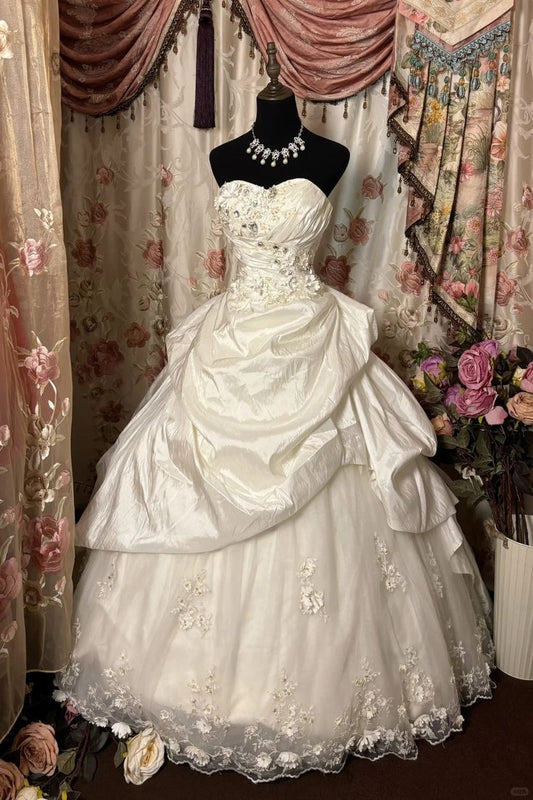 Glamorous A-Line Sweetheart Wedding Dress Applique Beading Ruffled Satin Layers Bridal Gown TP5090