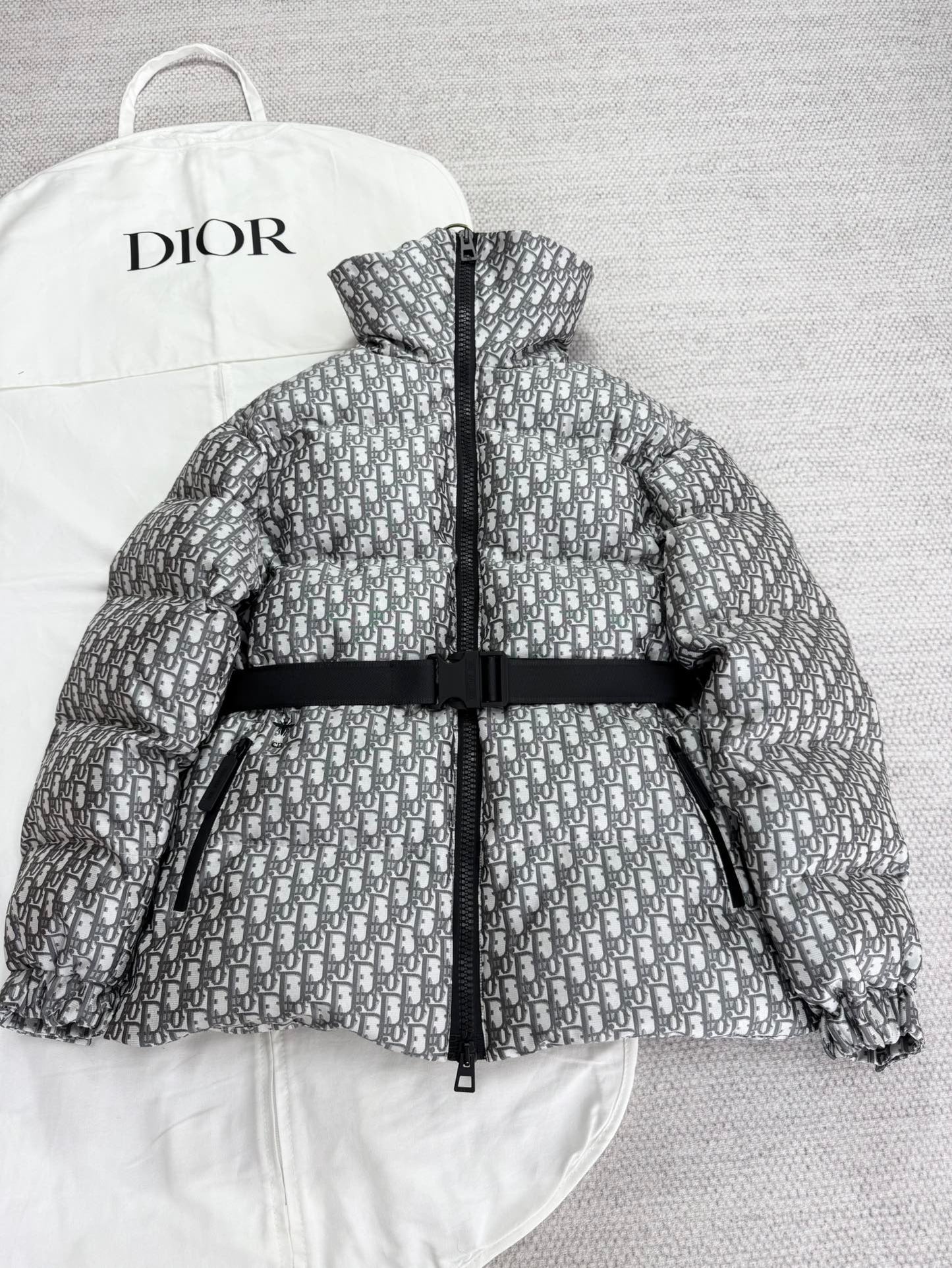 CD Alps Belted Puffer Jacket Gray Polyester