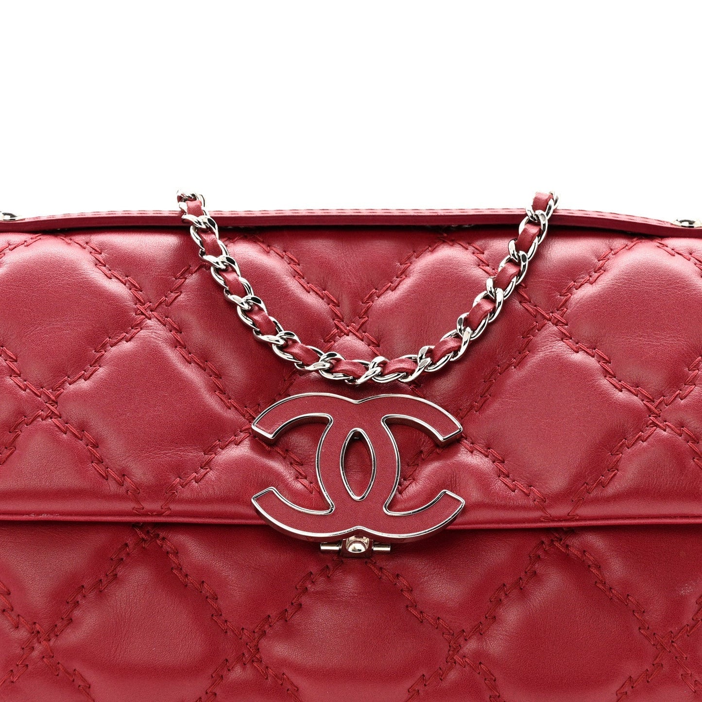 Calfskin Quilted Double Stitch Hamptons Clutch with Chain Red