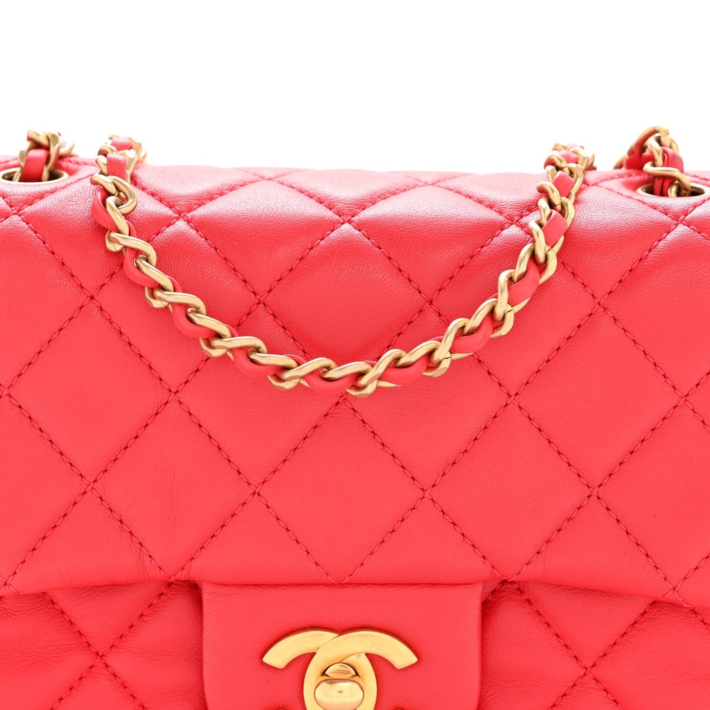Lambskin Quilted Mini Pearl Crush Flap Red