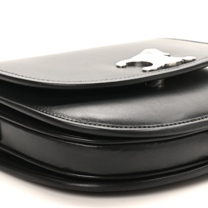 Supple Calfskin Triomphe Medium Besace Black