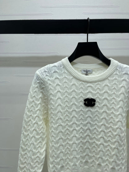 Chanel 2025 Long-sleeved Sweater White Wool Acrylic Nylon 319586