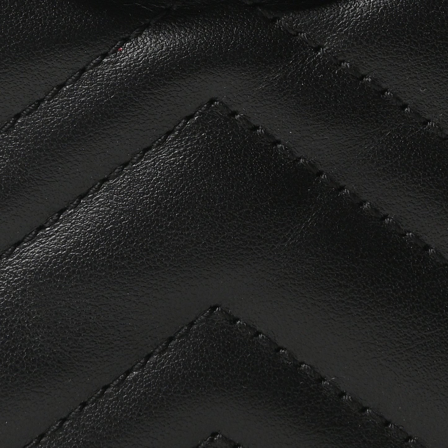 Calfskin Matelasse Monochrome Small GG Marmont Chain Shoulder Bag Black