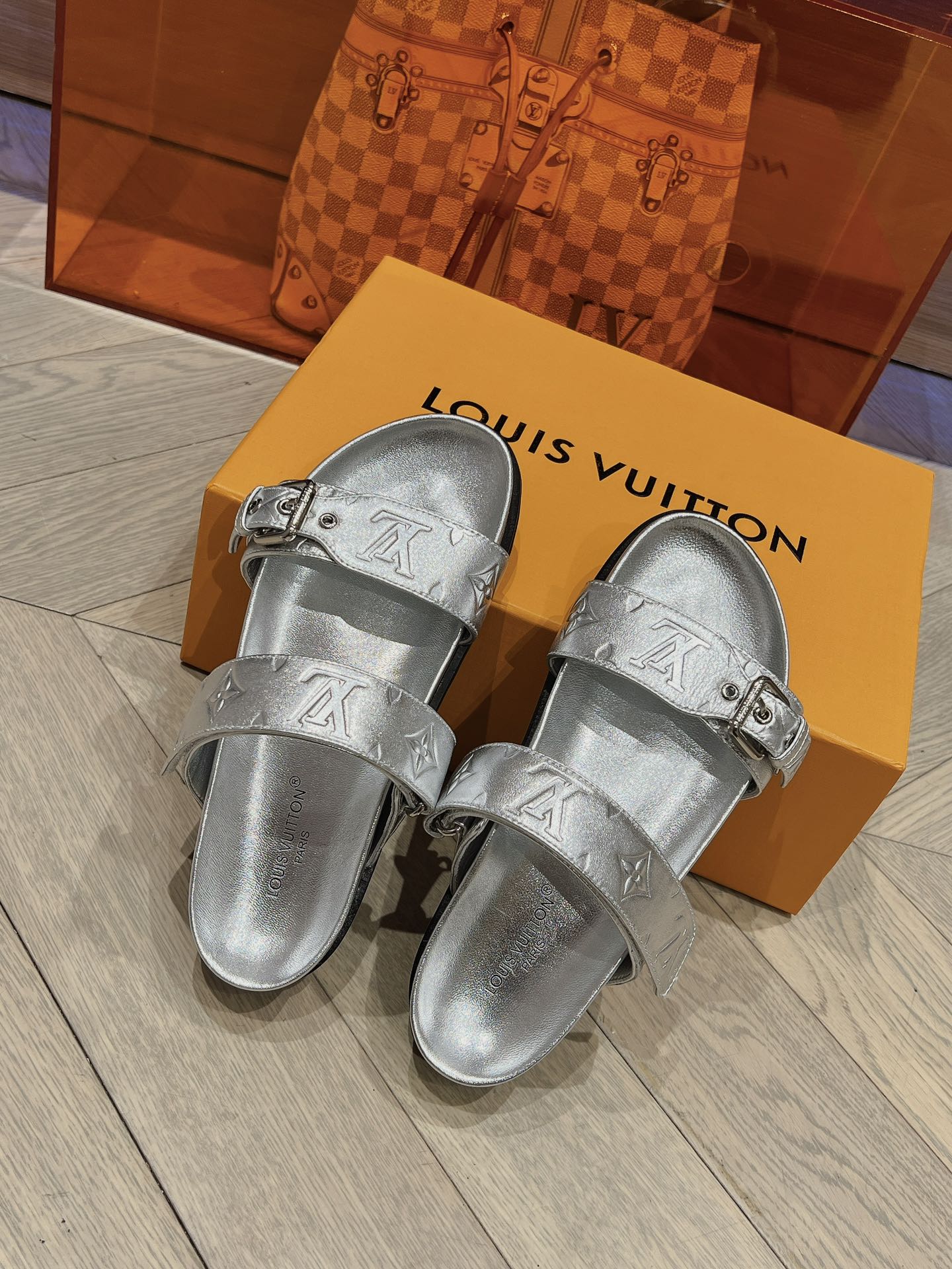 LV 2025 Monogram-embossed Silver Metallic Calfskin Sandal 437407