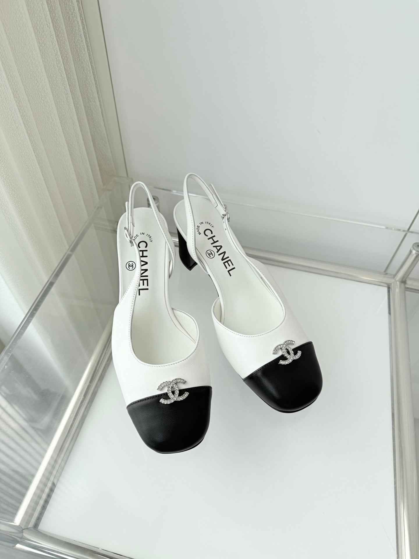 Chanel 26 High Heels White Black 50 in Lambskin 597330