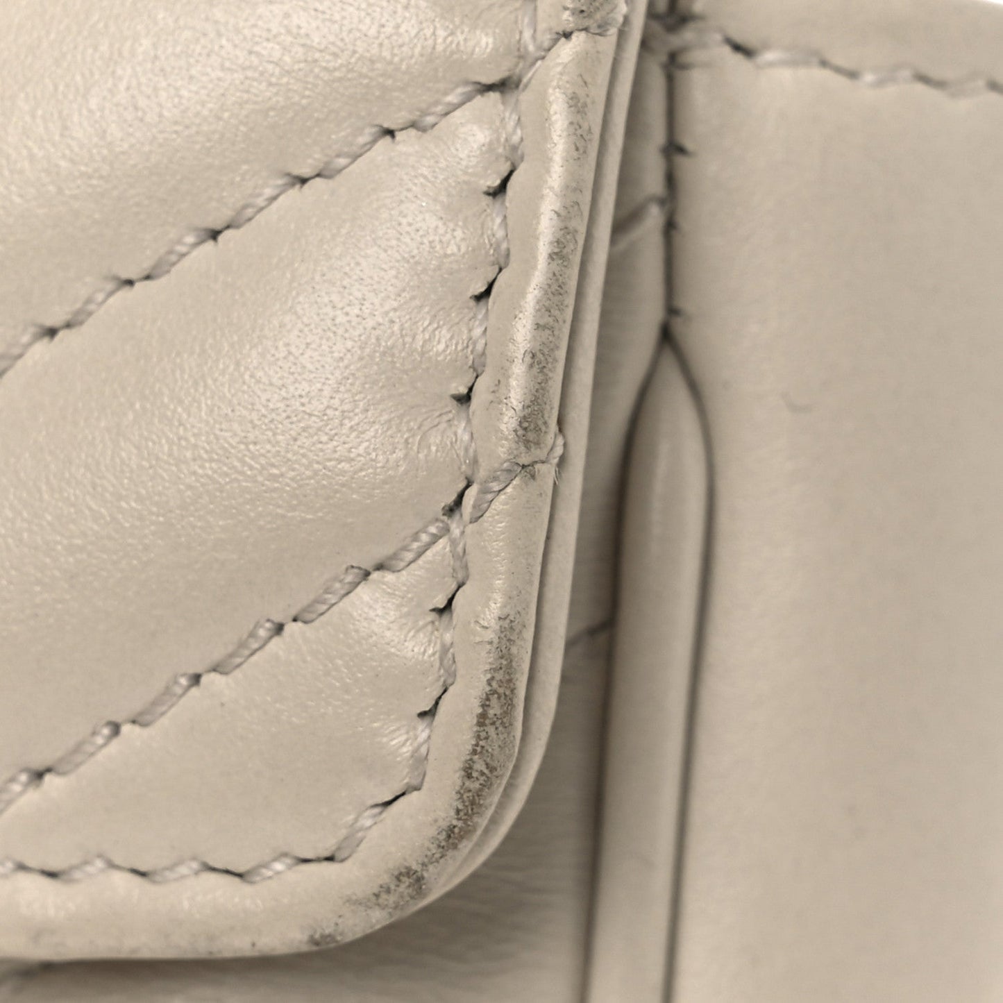 Calfskin Matelasse Super Mini GG Marmont Shoulder Bag White