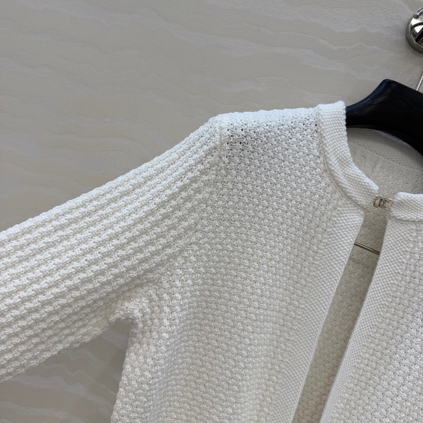 Chanel 26c Rhinestone Buckle Belt Cardigan White Wool 333715