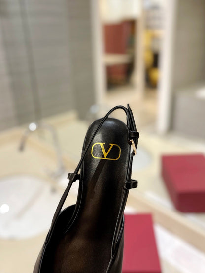 VLOGO BLACK LEATHER SLINGBACK FLATS