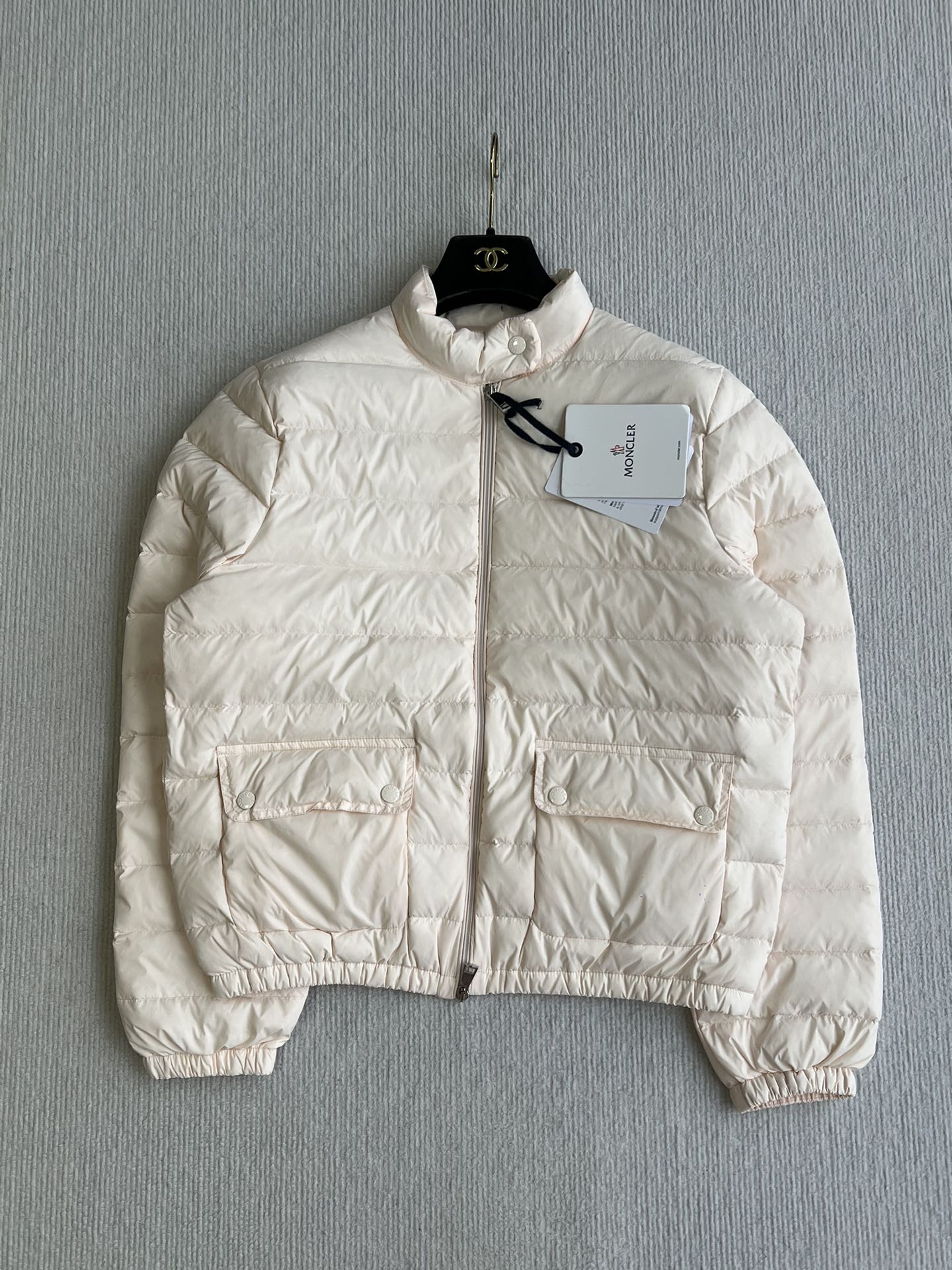 Moncler 25 Down Jacket Two-pocket 300011