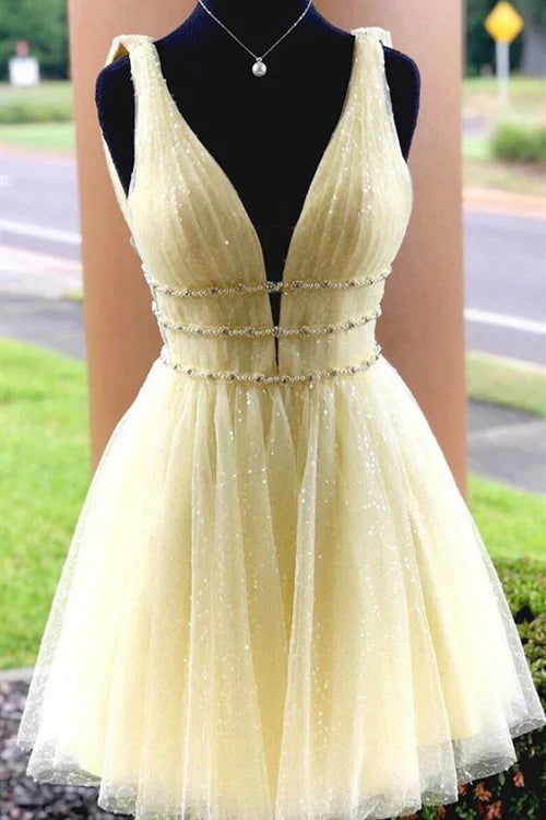 omberprom A Line Graduation Dresses Tulle V Neck Homecoming Dress With Beading