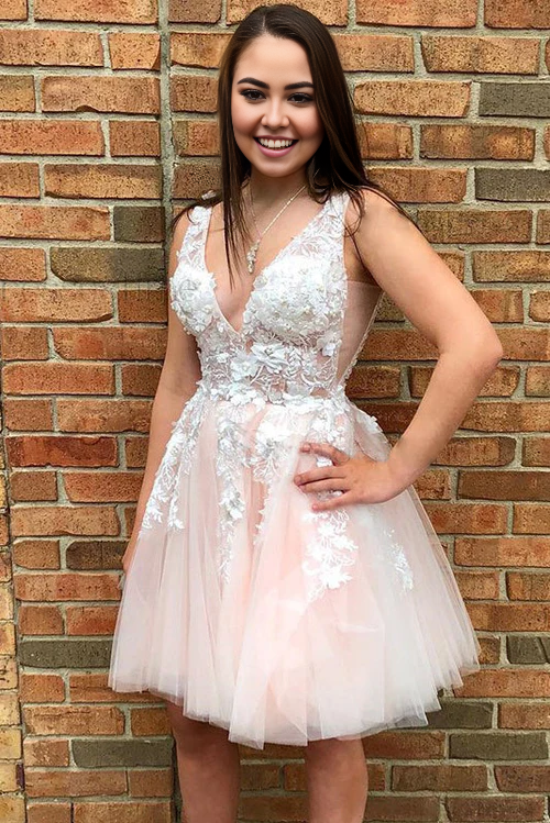 omberprom Elegant A-line V Neck Evening Dress Tulle Applique Homecoming Dress
