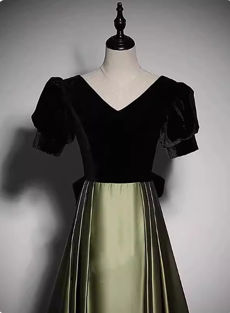 Vintage Black & Green Color Block A-line V-neck Velvet Satin Long Prom Dress Evening Dress P4605