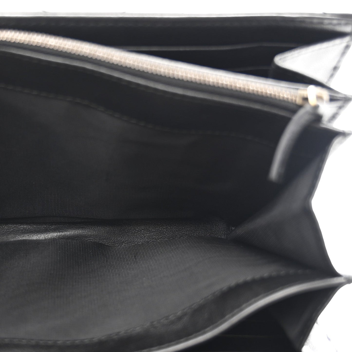 Calfskin Matelasse GG Marmont Chain Wallet Black