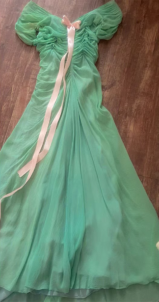 Fresh Green A-line Ruffled Chiffon Long Prom Dress Evening Dress P4611
