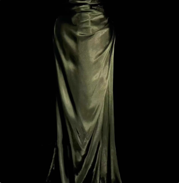 Vintage Emerald Green V-neck Ruffled Satin Long Prom Dress Evening Dress P4612