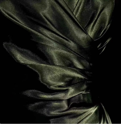 Vintage Emerald Green V-neck Ruffled Satin Long Prom Dress Evening Dress P4612