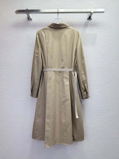 CD 25SS Lapel Middle Zipper Guilted Four Pockets Contrast Color Dress Beige Wool 304161