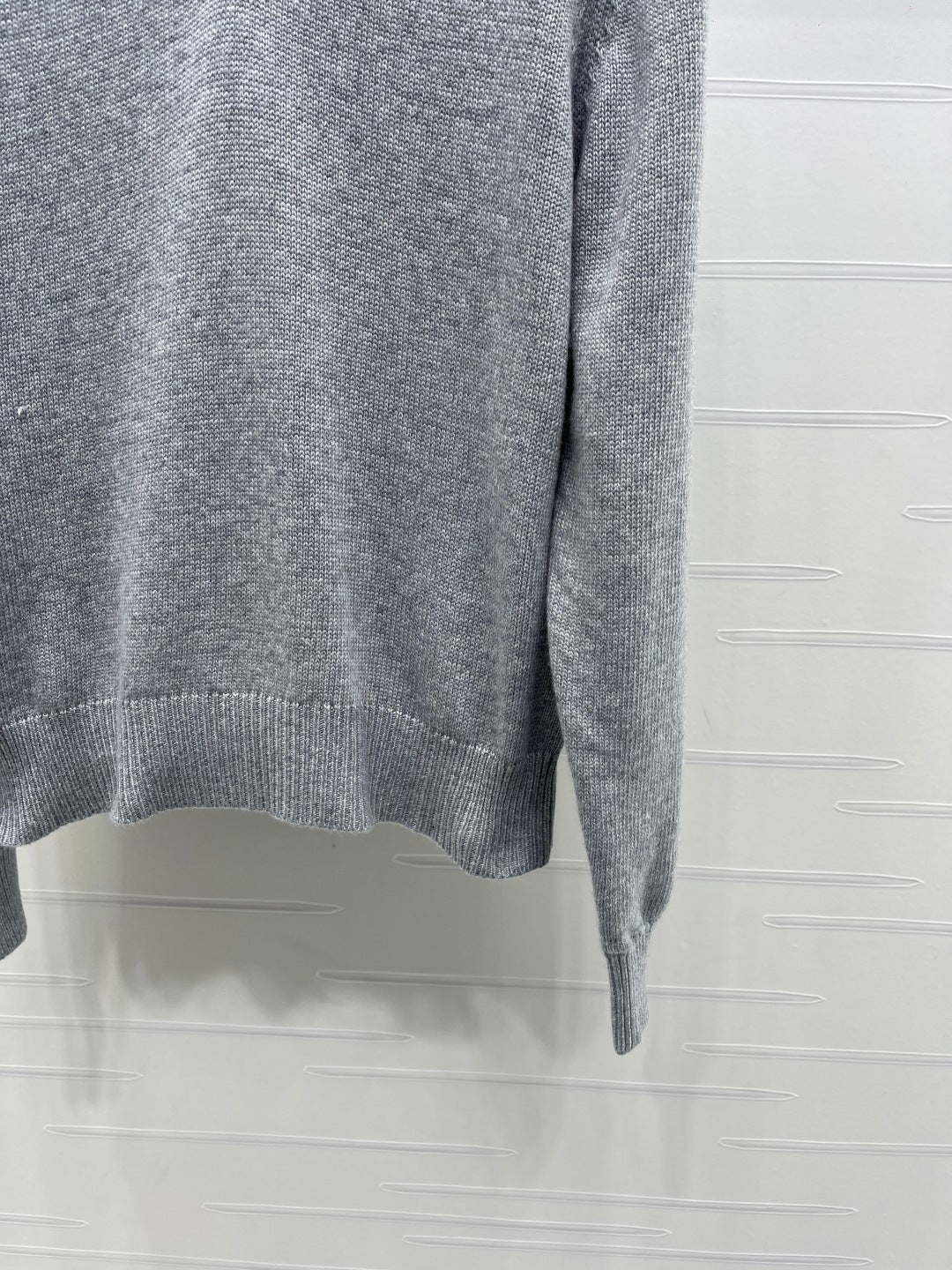 CC 26s Crew Neck Color-Blocked Faux Two-Piece Sweater Cashemere 344154
