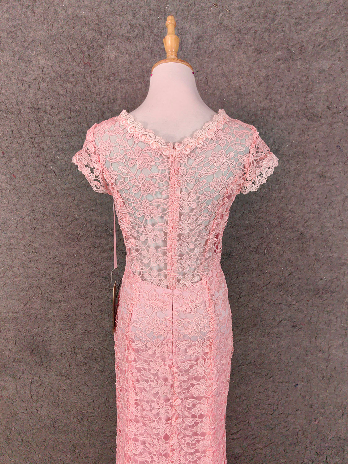Elegant Pink Mermaid Short Sleeve Crew Neck Cutout Lace Long Prom Dress Evening Dress P4649