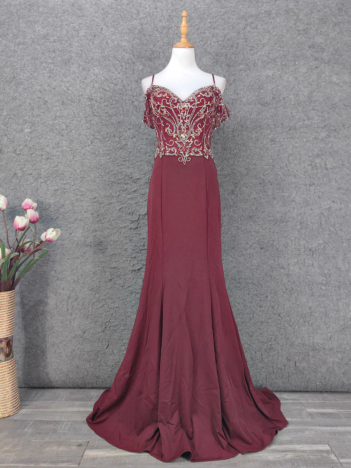 Vintage Burgundy Spaghetti Strap V-Neck Beaded Chiffon Long Prom Dress Evening Dress P4660