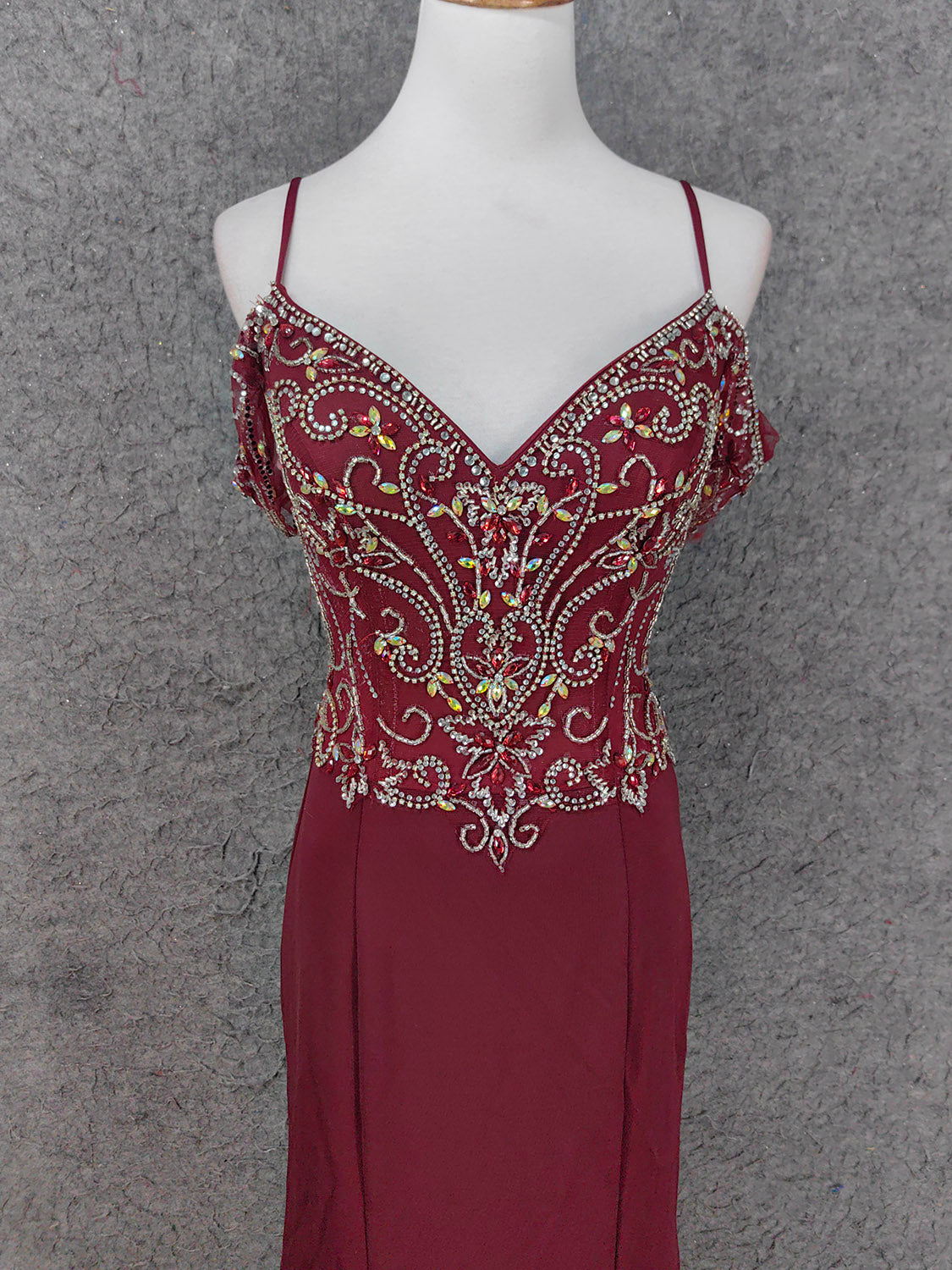 Vintage Burgundy Spaghetti Strap V-Neck Beaded Chiffon Long Prom Dress Evening Dress P4660