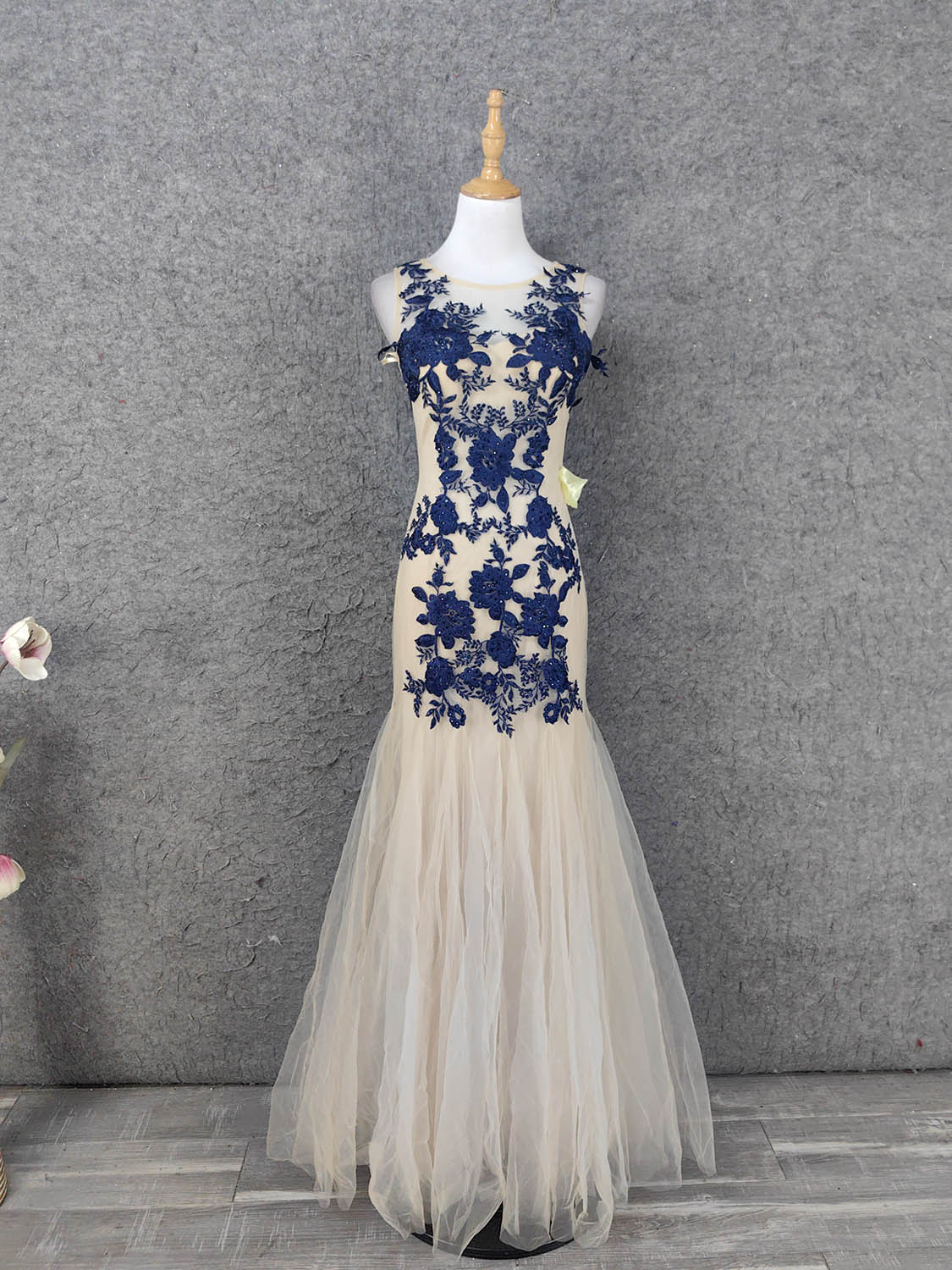 Vintage Cream Navy Mermaid Crew Neck Sleeveless Embroidered Tulle Long Prom Dress Evening Dress P4668