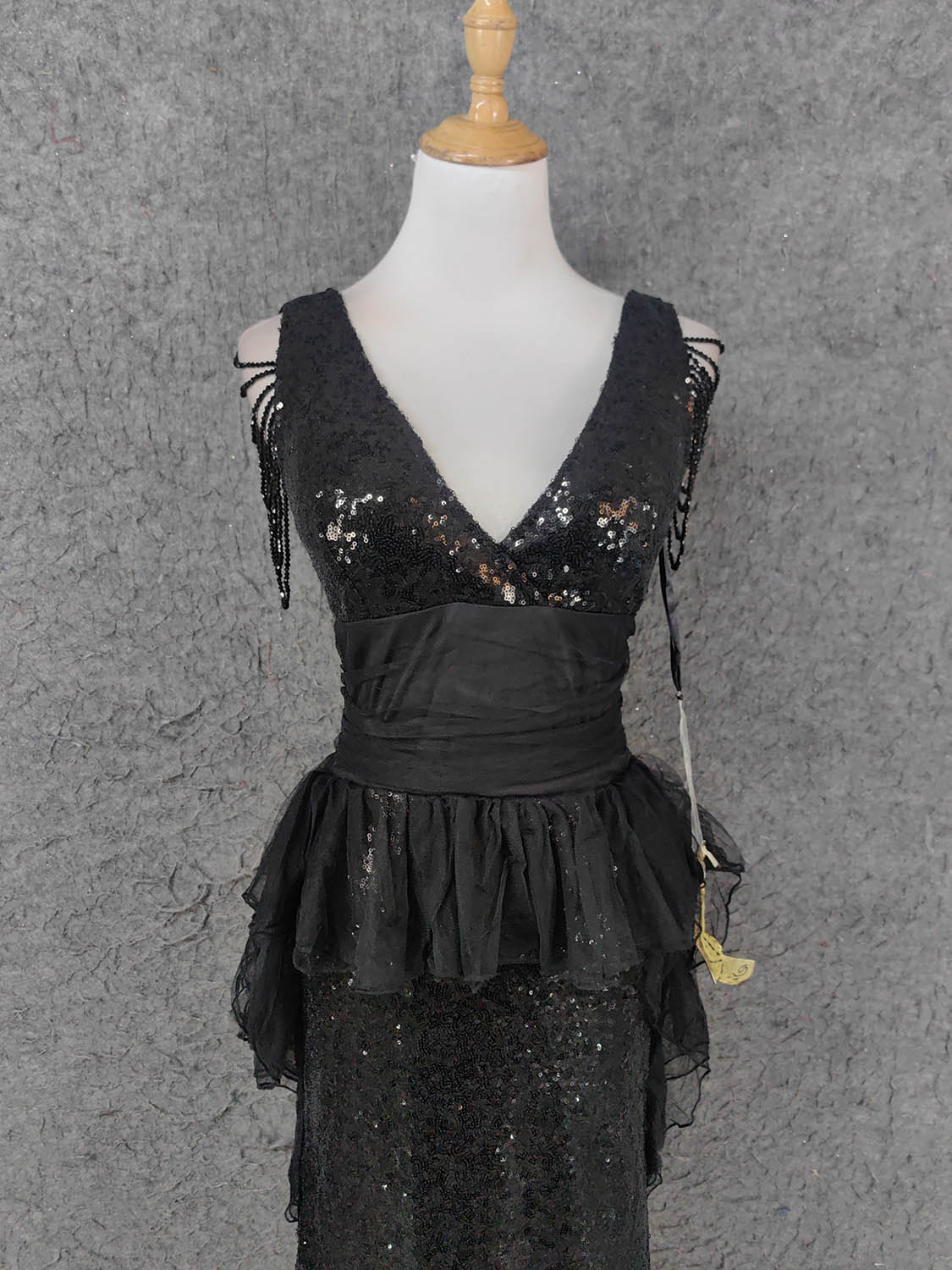 Vintage Black V-Neck Tassel Sequin Tulle Long Prom Dress Evening Dress P4670