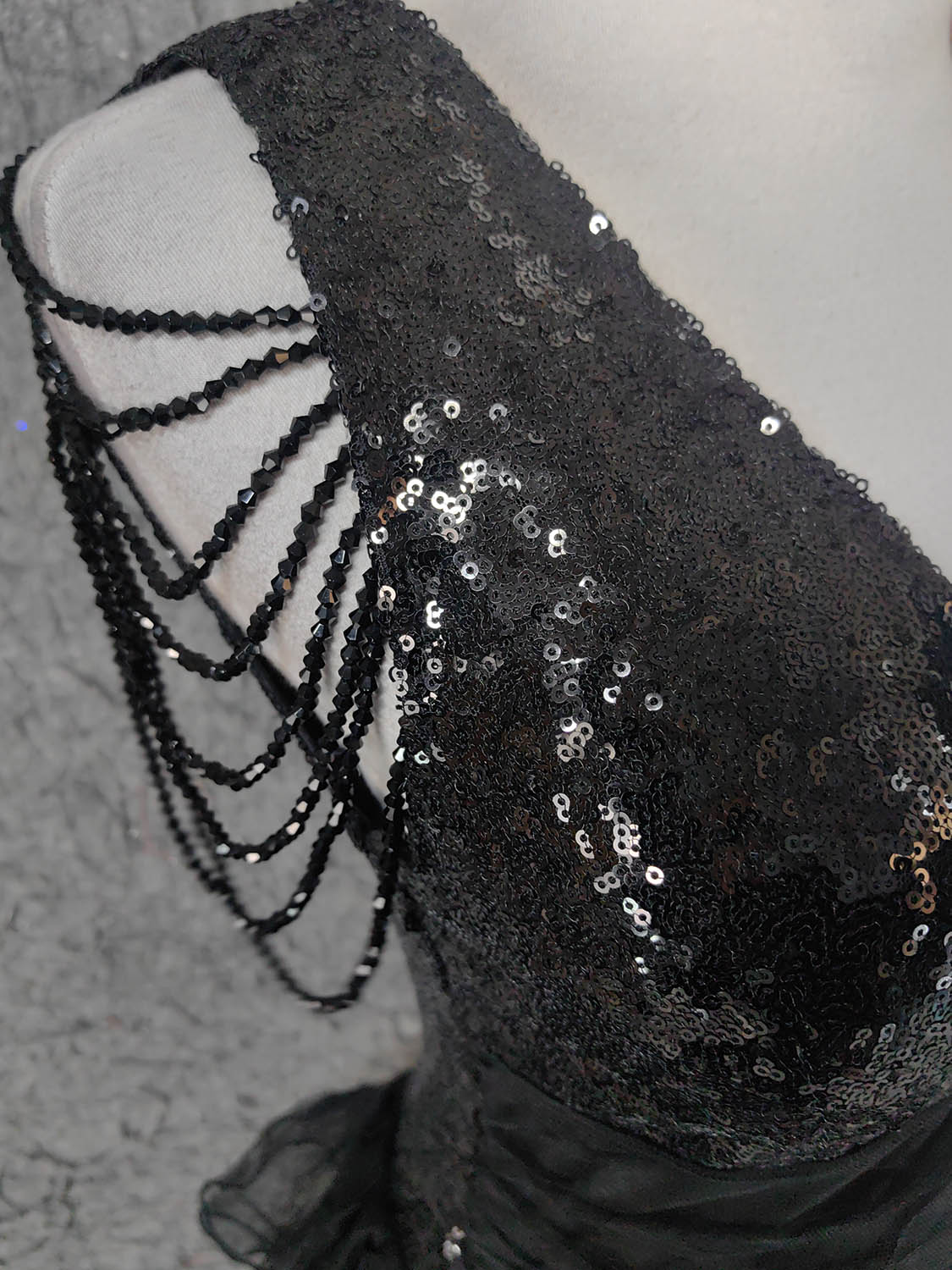 Vintage Black V-Neck Tassel Sequin Tulle Long Prom Dress Evening Dress P4670