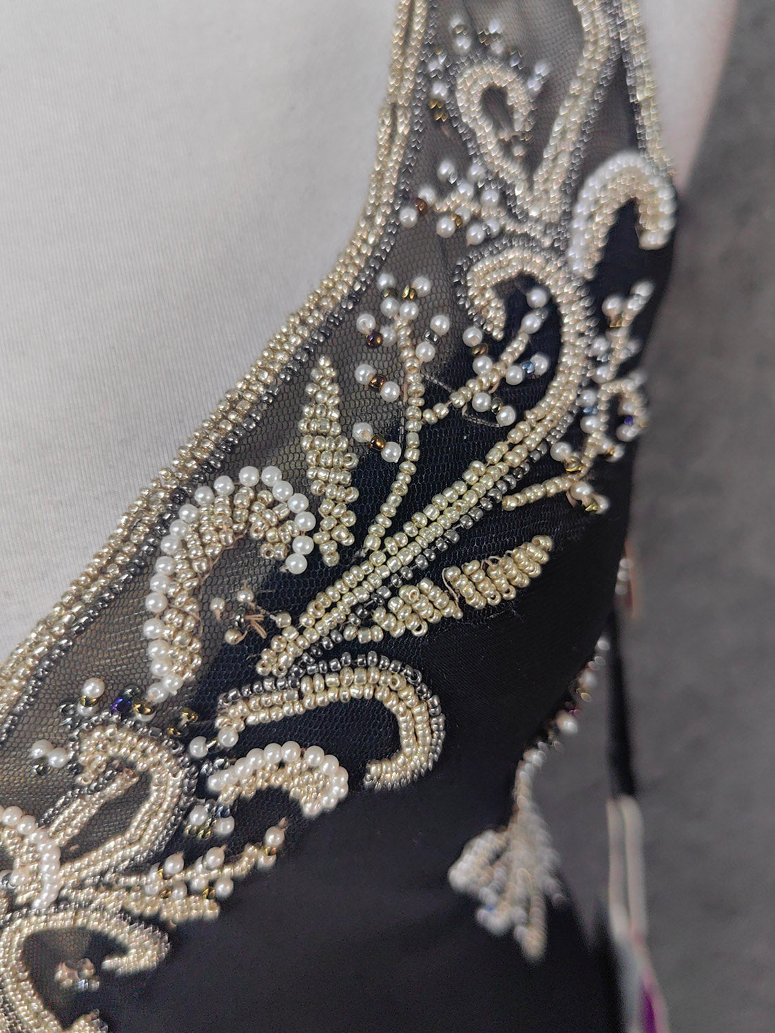 Vintage Black V-Neck Beaded Chiffon Long Prom Dress Evening Dress P4673