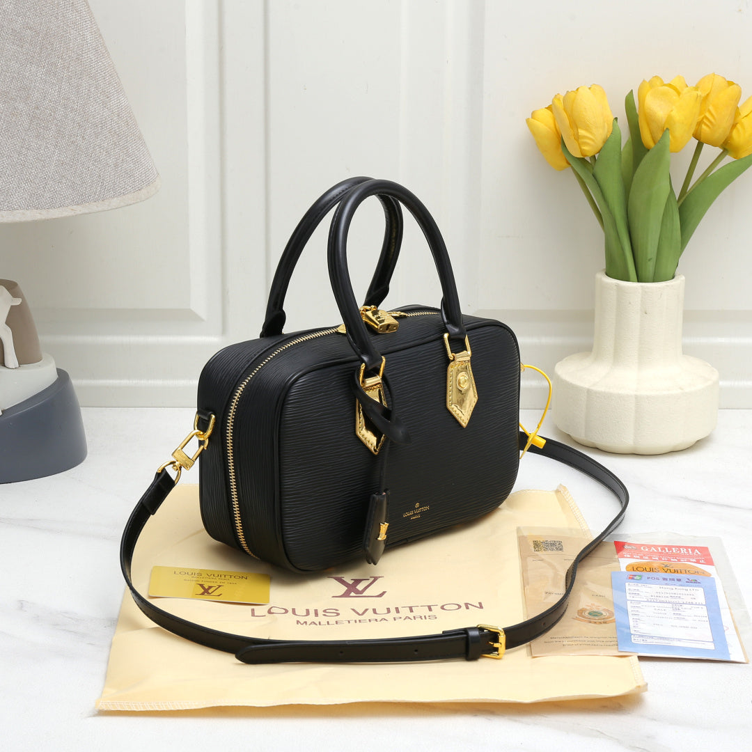 Louis Vuitton LV Trend Tote Bag Black 26x10x16cm