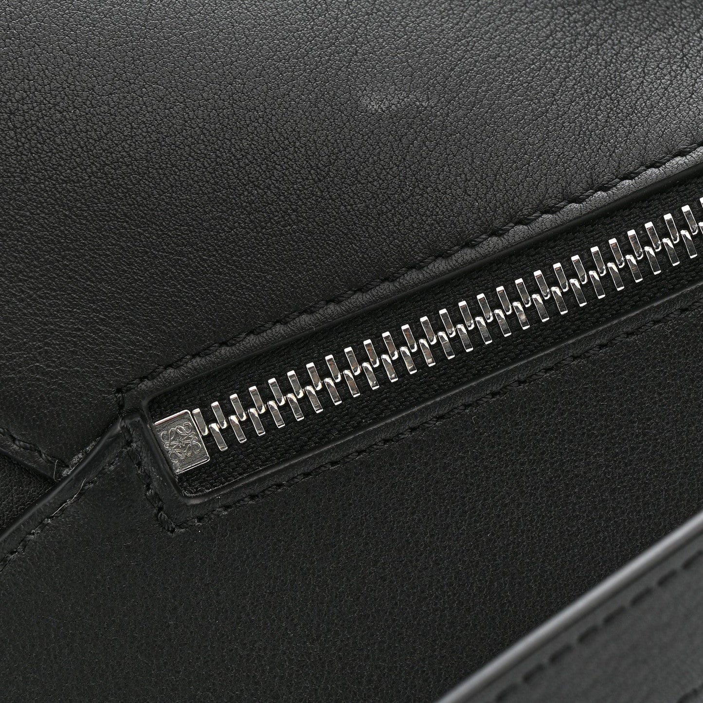 Calfskin Small Puzzle Edge Bag Black