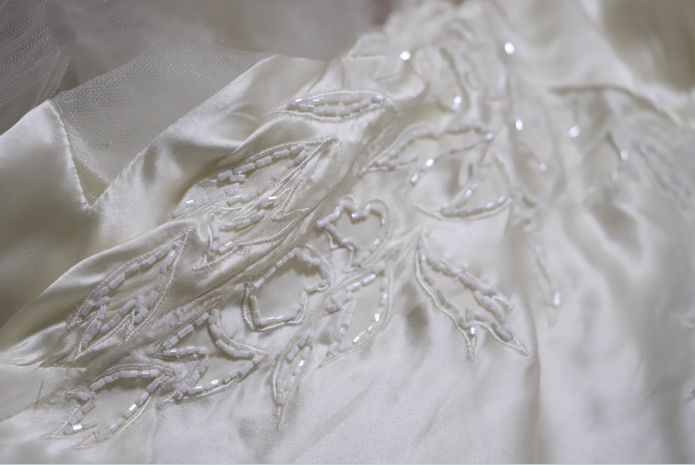 Elegant Ivory V-Neck Beaded Tulle Satin High-Low Prom Dress Evening Dress P4698