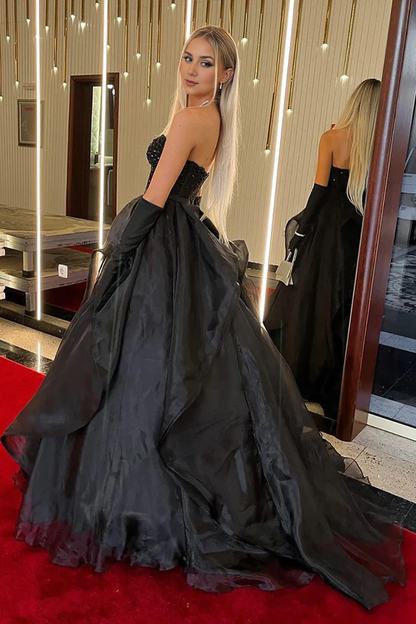 omberprom Elegant A Line Sweetheart Evening Dress Black Long Prom Dress with Beading