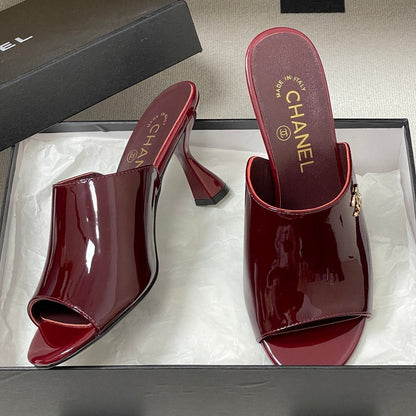 CC 26 Sandal Burgundy Patent Leather 593319