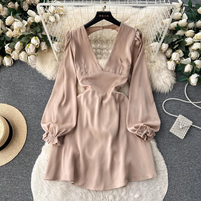 hot girl deep V-neck backless puff-sleeve dress for women party dress      S4588