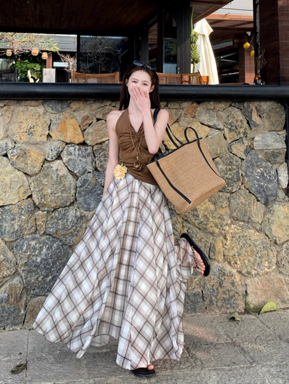 Fairy temperament outfit a complete set of halter neck small vest plaid large swing skirt two-piece suit R1705