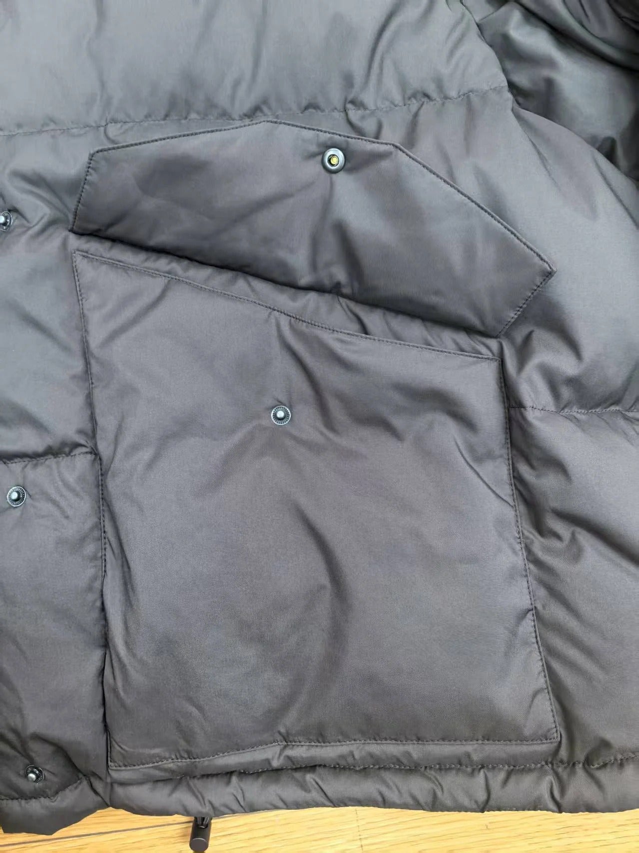 MIUMIU PUFFER JACKET STYLE 255