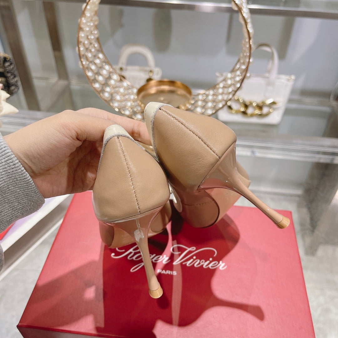 Belle Viv Metal Buckle Pumps 85 Camel Patent Leather