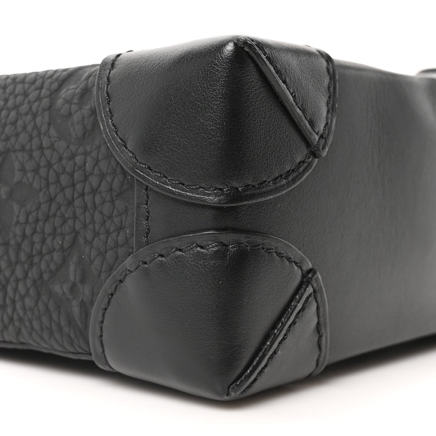 Taurillon Monogram Nano Steamer Black