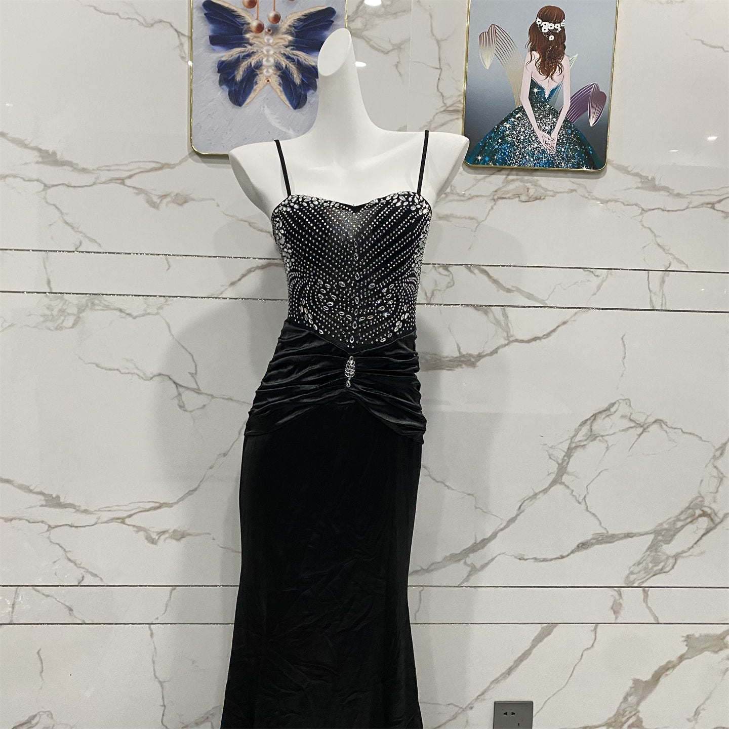 Vintage Black Spaghetti Strap Mermaid Rhinestone-Embellished Velvet Long Prom Dress Evening Dress P4709