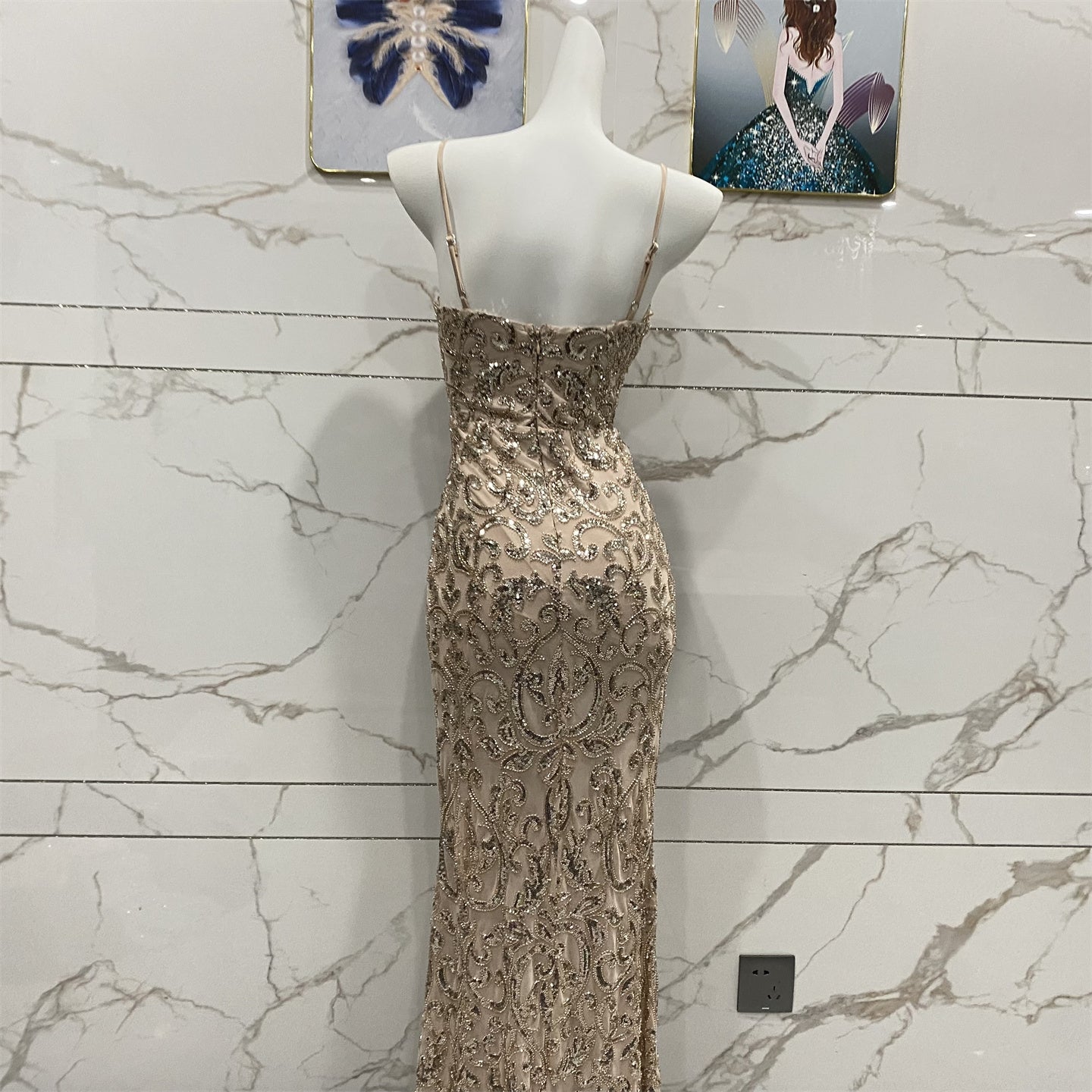 Vintage Champagne Gold Spaghetti Strap V-Neck Mermaid Sequin Long Prom Dress Evening Dress P4711